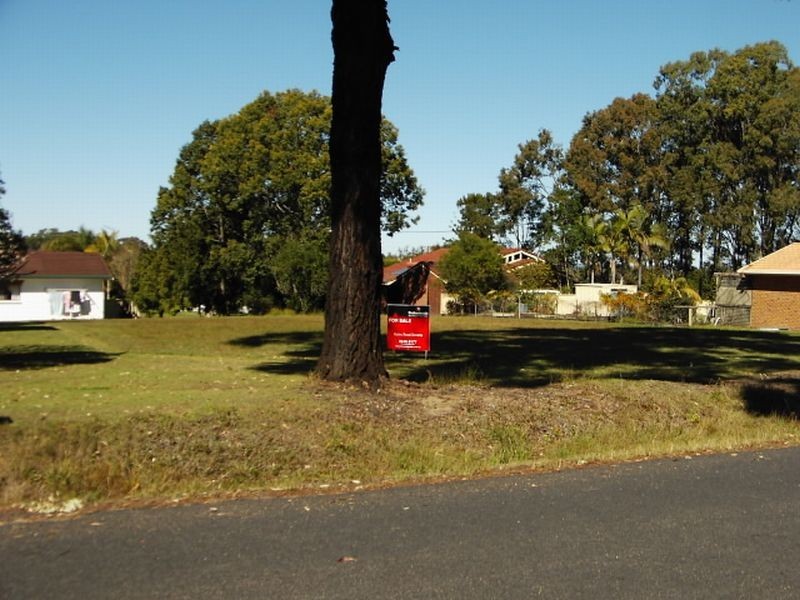 7 Wharf Street, Woombah NSW 2469