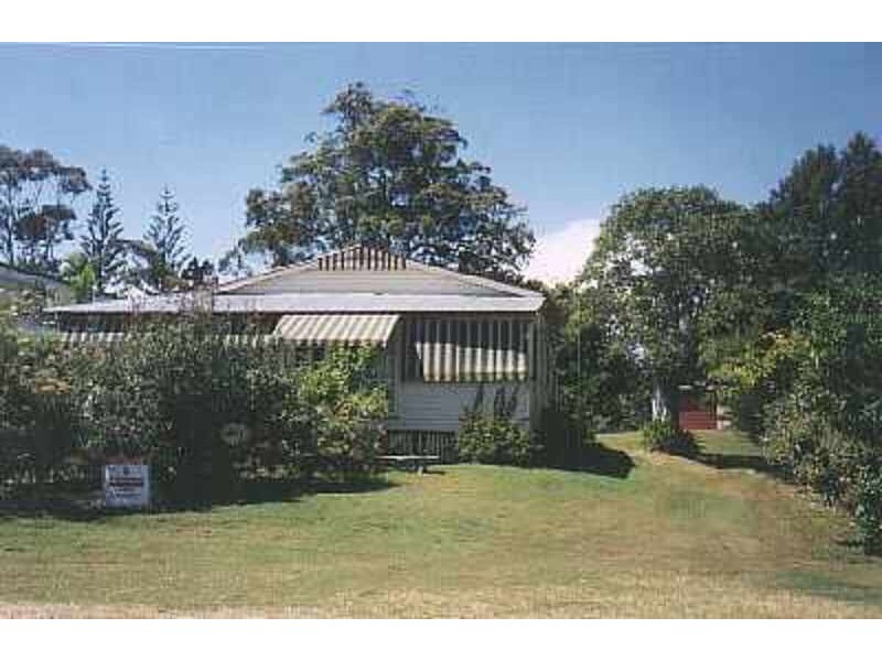 12 Marandowie Drive, Iluka NSW 2466