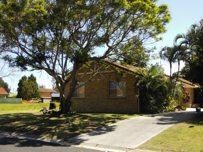 8 Melville Street, Iluka NSW 2466