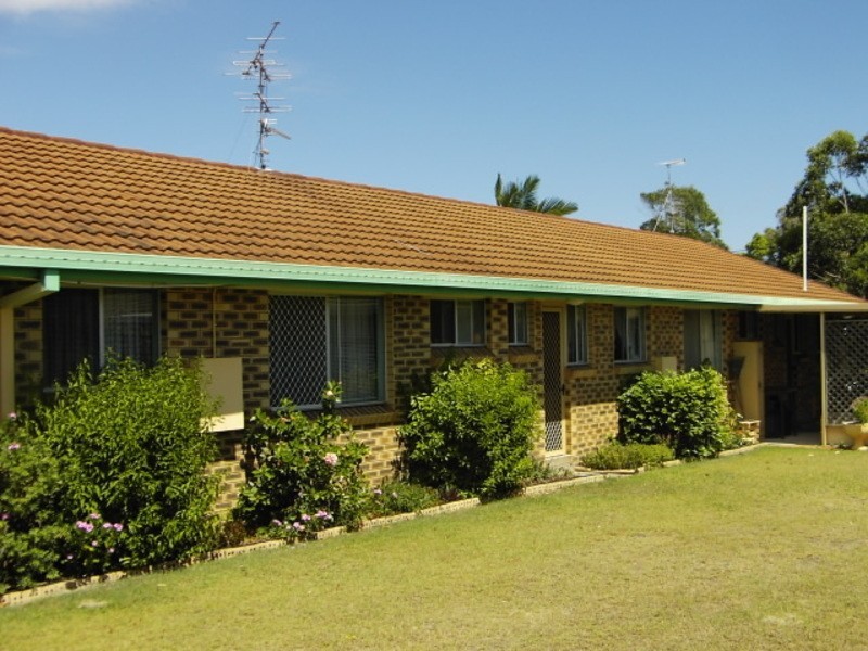 32 Ballanda Crescent, Iluka NSW 2466