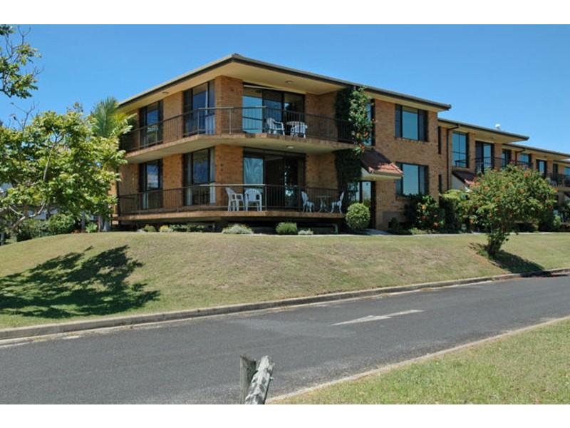 1/2 Spenser Street, Iluka NSW 2466