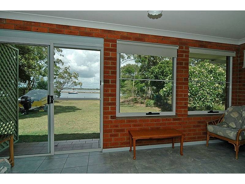 2/10 Queen Lane, Iluka NSW 2466