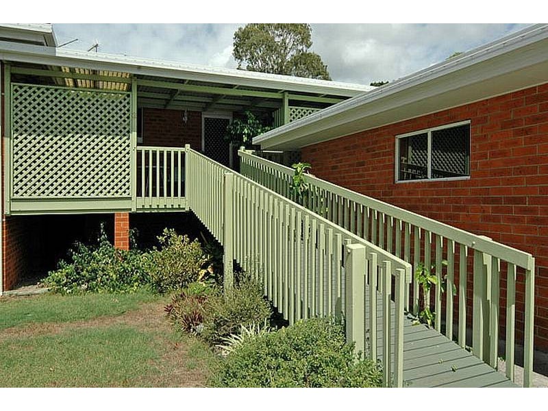 2/10 Queen Lane, Iluka NSW 2466