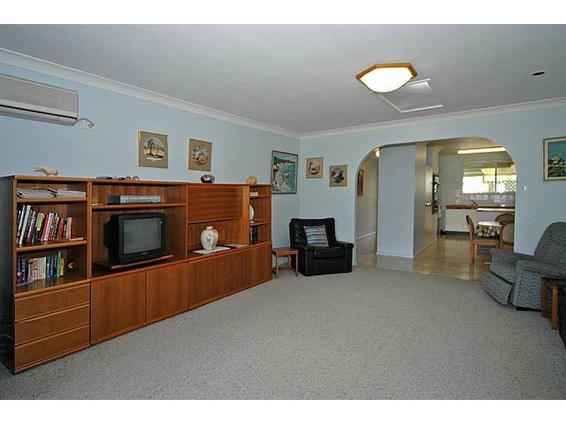 2/10 Queen Lane, Iluka NSW 2466