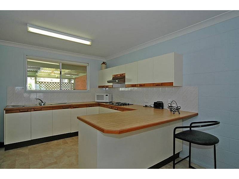 2/10 Queen Lane, Iluka NSW 2466