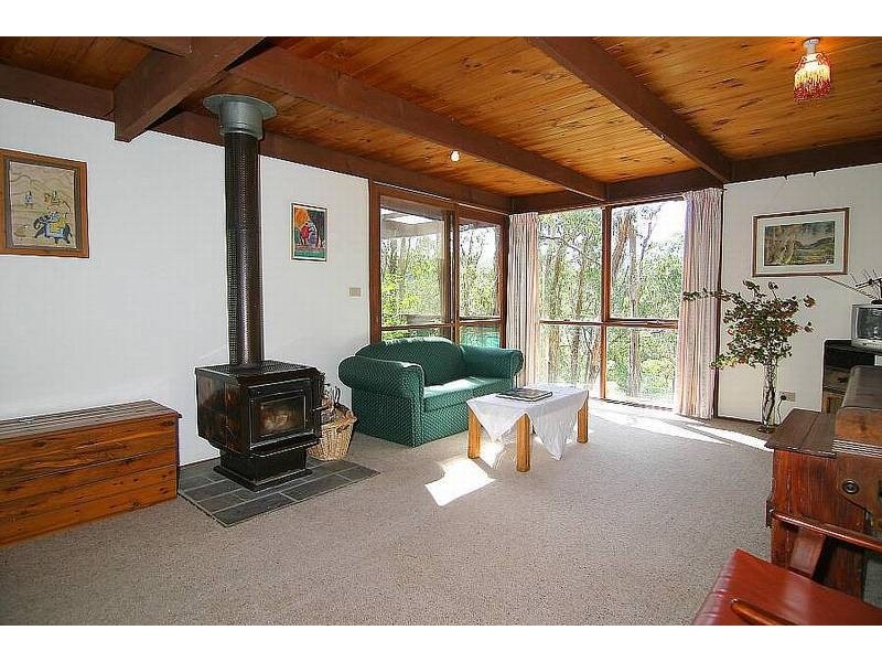 13 Waratah Avenue, Selby VIC 3159