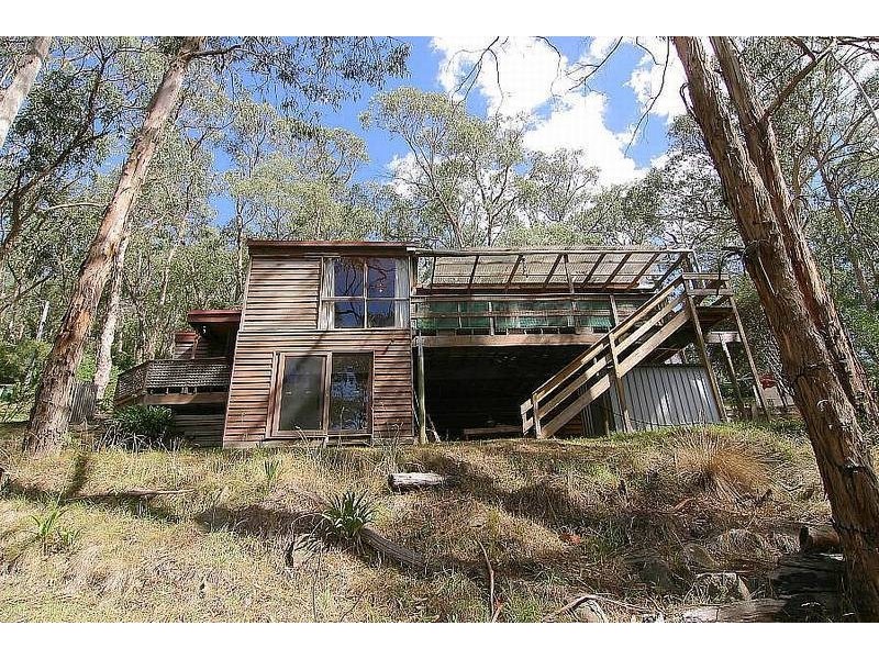 13 Waratah Avenue, Selby VIC 3159