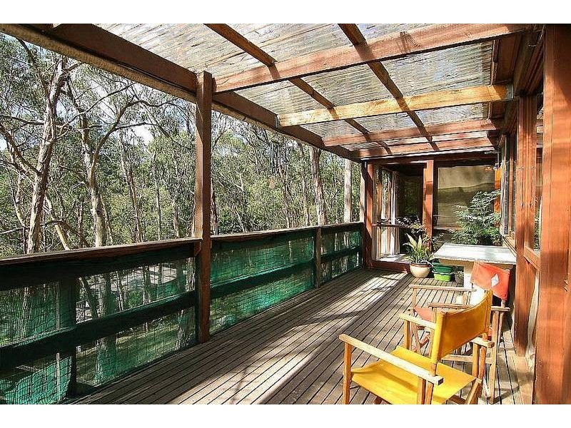 13 Waratah Avenue, Selby VIC 3159