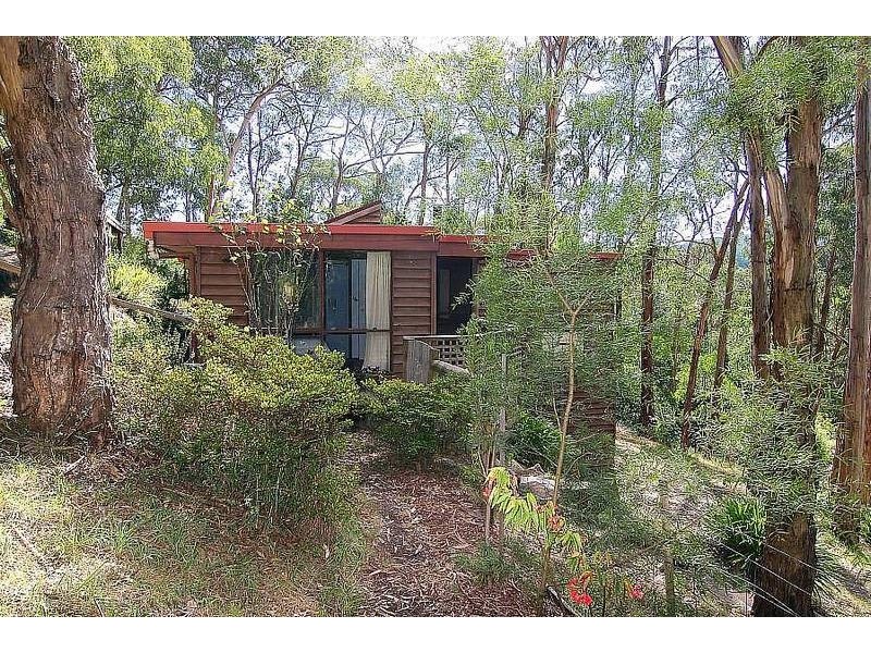 13 Waratah Avenue, Selby VIC 3159