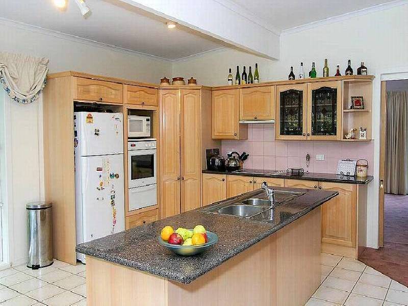 10 Ann Court, Mount Dandenong VIC 3767