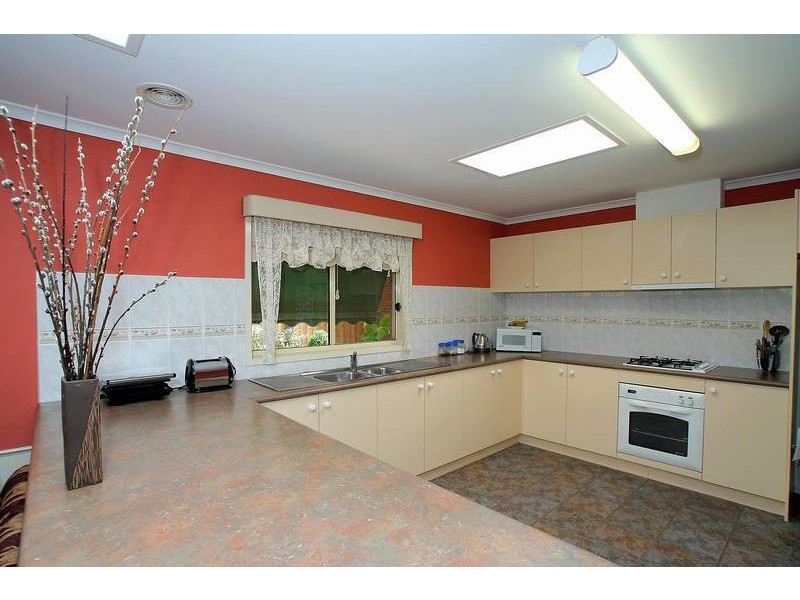 12 Rita Street, Upwey VIC 3158