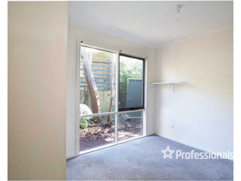 1 La La Avenue, Warburton VIC 3799