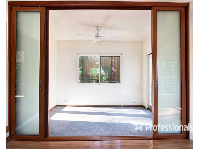 1 La La Avenue, Warburton VIC 3799