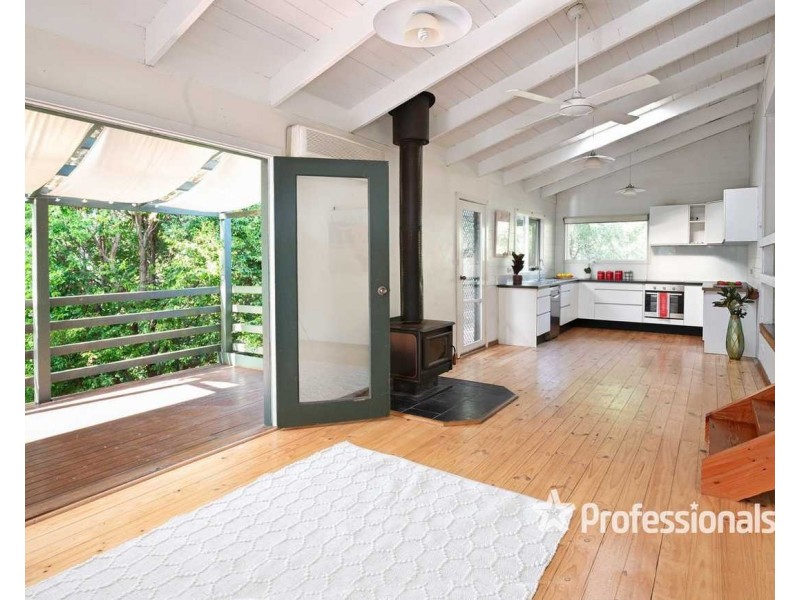 1 La La Avenue, Warburton VIC 3799