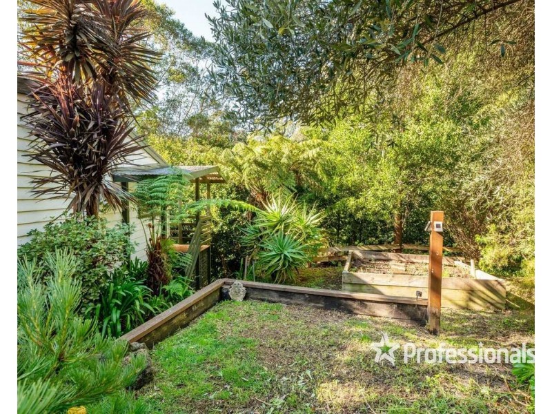 1 La La Avenue, Warburton VIC 3799