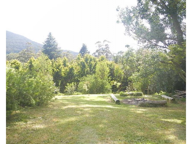 18 Leila Road, Warburton VIC 3799