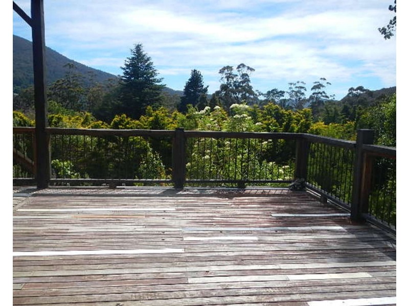 18 Leila Road, Warburton VIC 3799