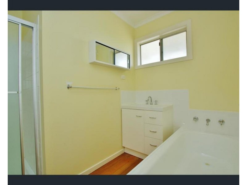 9 Allsops Road, Launching Place VIC 3139