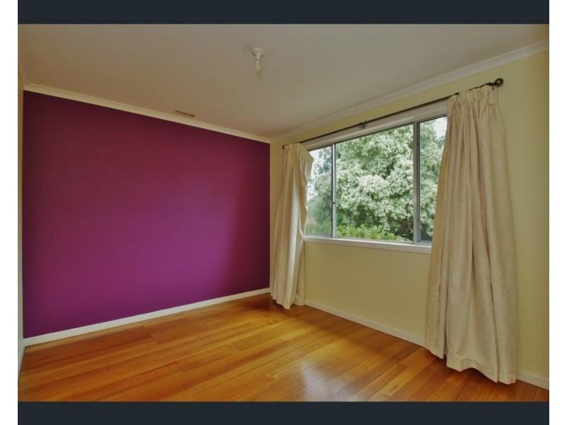 9 Allsops Road, Launching Place VIC 3139