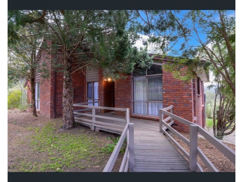 41 Alpine Boulevard, Launching Place VIC 3139