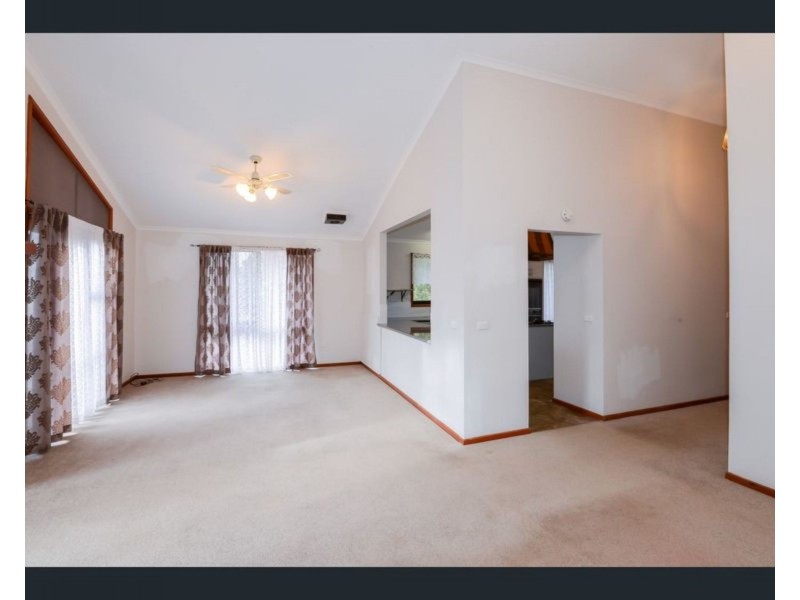 41 Alpine Boulevard, Launching Place VIC 3139