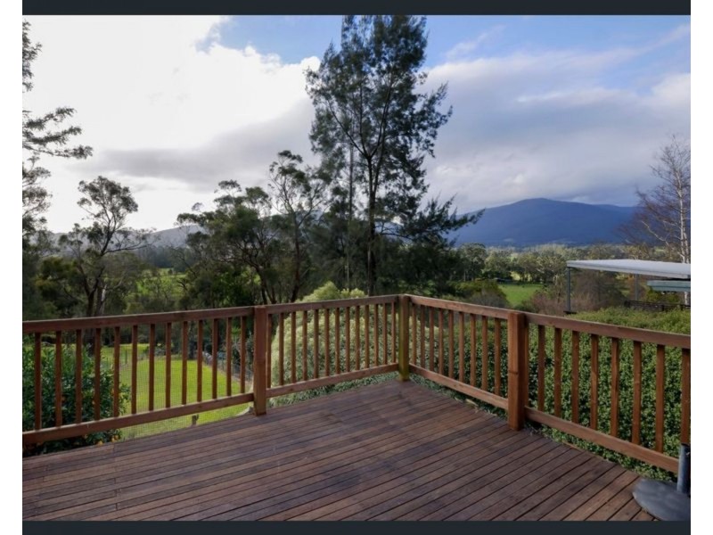 41 Alpine Boulevard, Launching Place VIC 3139