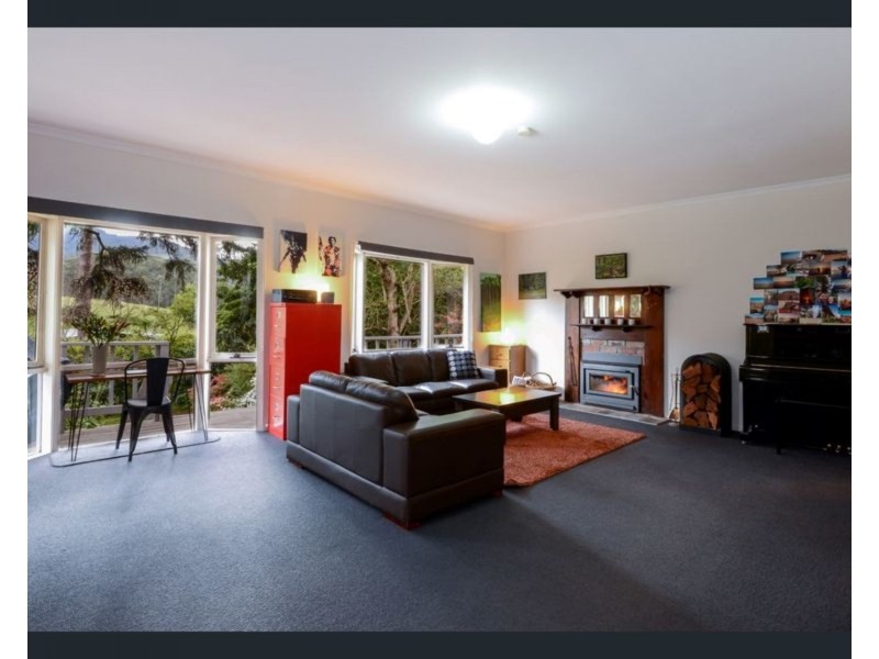 36 Giffords Road, Warburton VIC 3799