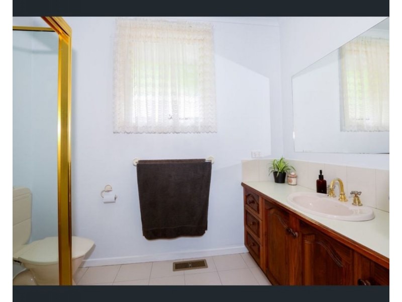 36 Giffords Road, Warburton VIC 3799