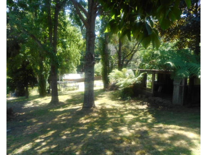 6 Shirley Avenue, Warburton VIC 3799