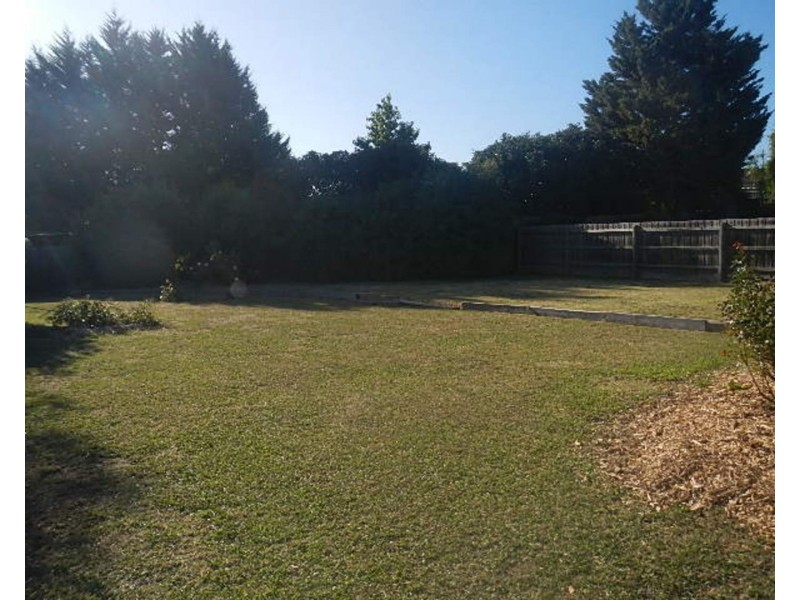 5 Lauriston Drive, Coldstream VIC 3770