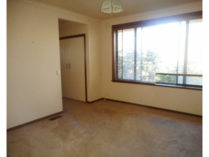 14 Barina Avenue, Mooroolbark VIC 3138