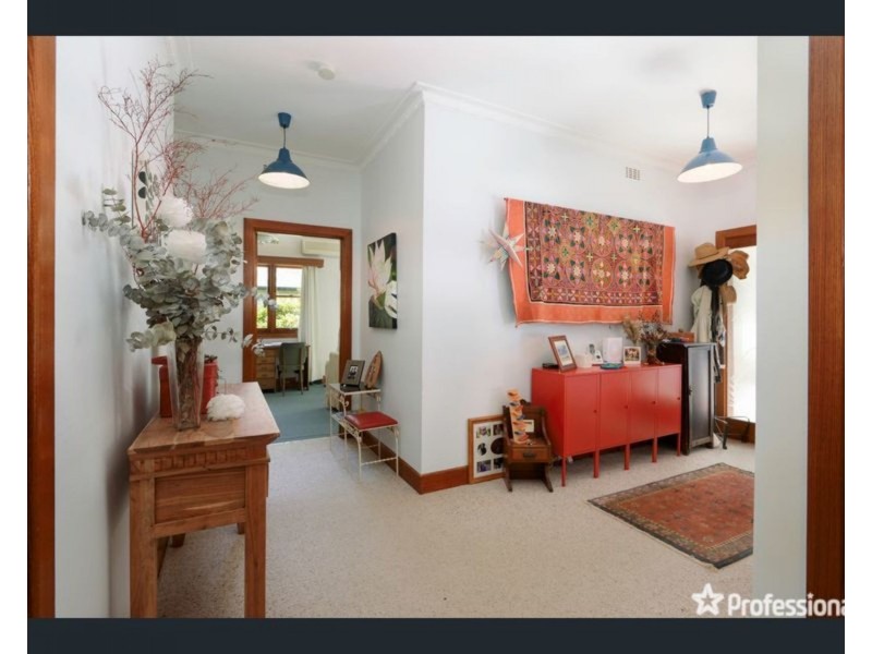 12 La La Avenue, Warburton VIC 3799