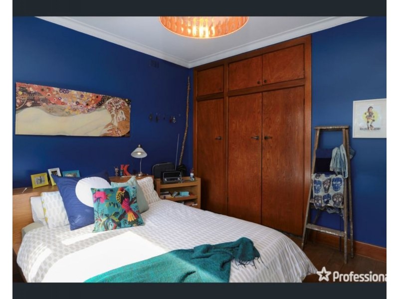 12 La La Avenue, Warburton VIC 3799