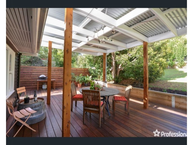 12 La La Avenue, Warburton VIC 3799