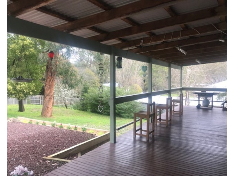 16 George Road, East Warburton VIC 3799