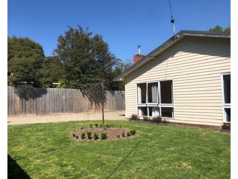 735 Old Warburton Road, Wesburn VIC 3799