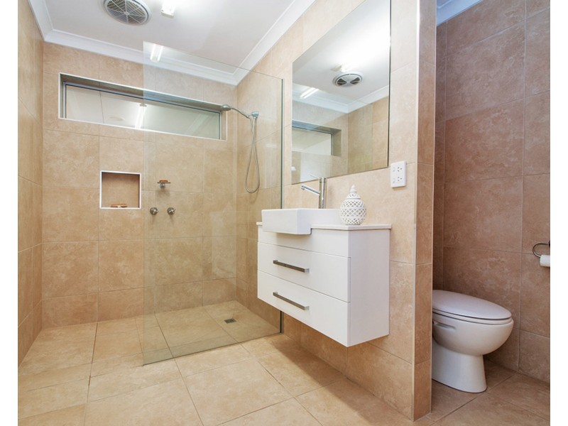 52 Braeside Drive, Launching Place VIC 3139