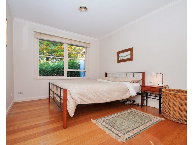 52 Braeside Drive, Launching Place VIC 3139