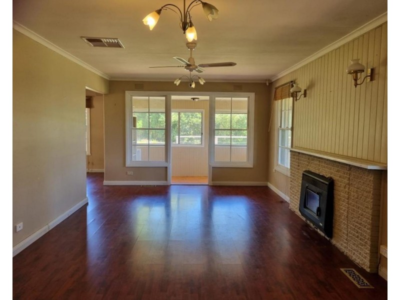 2 Williams Crescent, Woori Yallock VIC 3139
