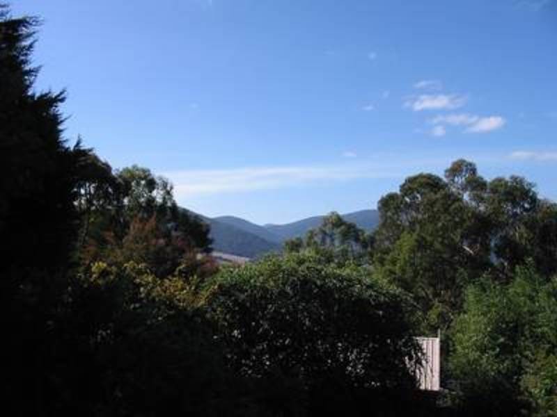 37 Allsops Road, Launching Place VIC 3139