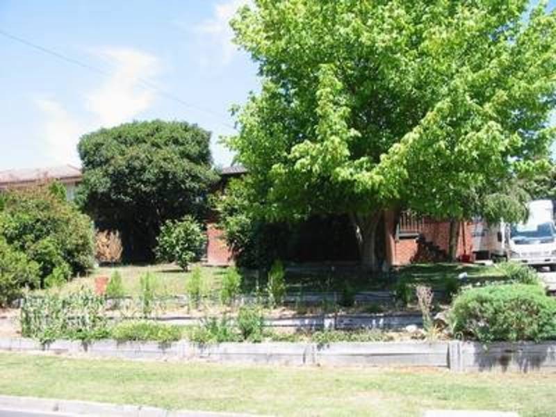 14 Shirley Crescent, Woori Yallock VIC 3139