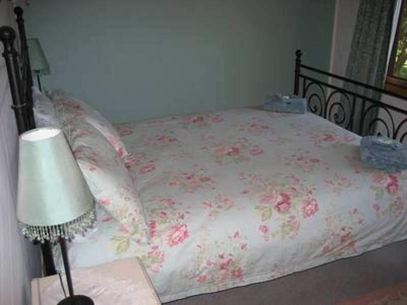 1 Glenbrook Road, Warburton VIC 3799