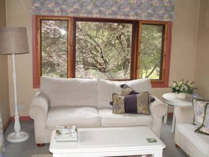 1 Glenbrook Road, Warburton VIC 3799