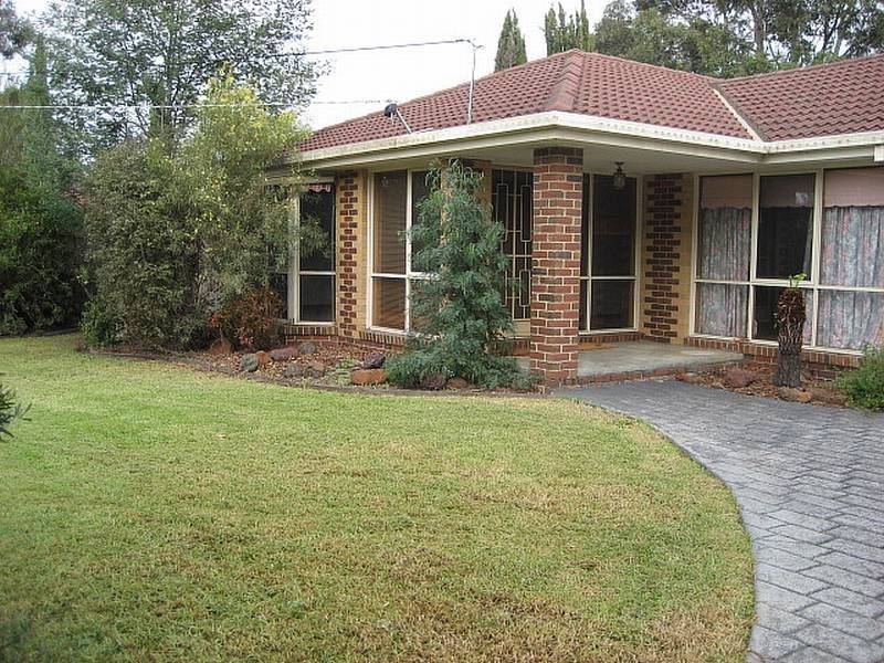 14 Renwick Street, Ferntree Gully VIC 3156