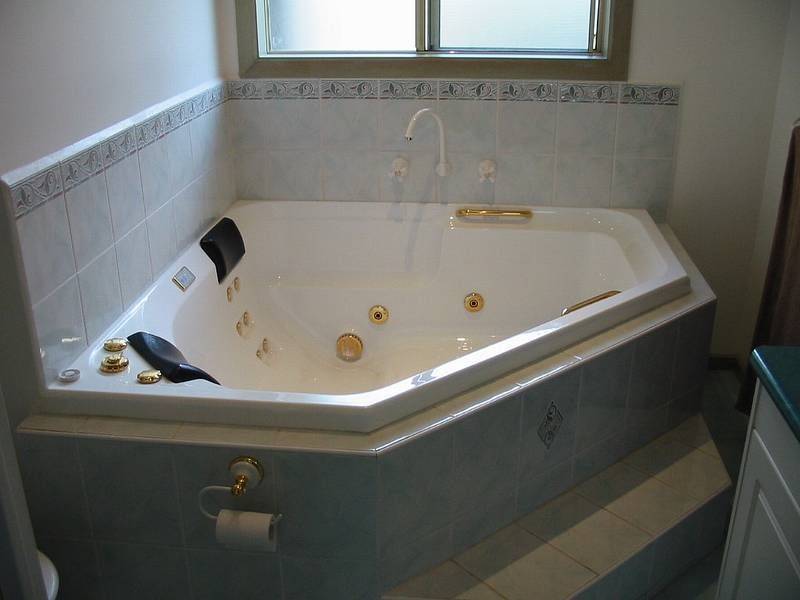 72 Braeside  Drive, Launching Place VIC 3139