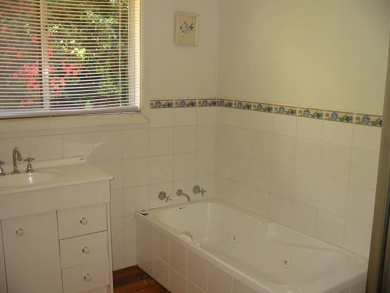 39 Woodspoint Road, Warburton VIC 3799