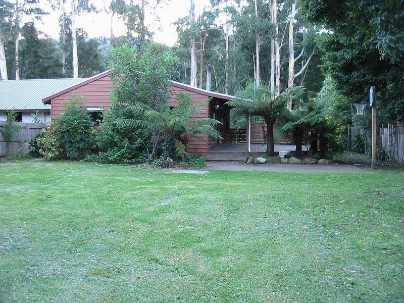 14 Moore  Crescent, Millgrove VIC 3799