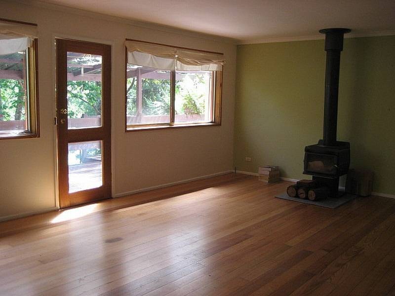 6 Shirley Avenue, Warburton VIC 3799