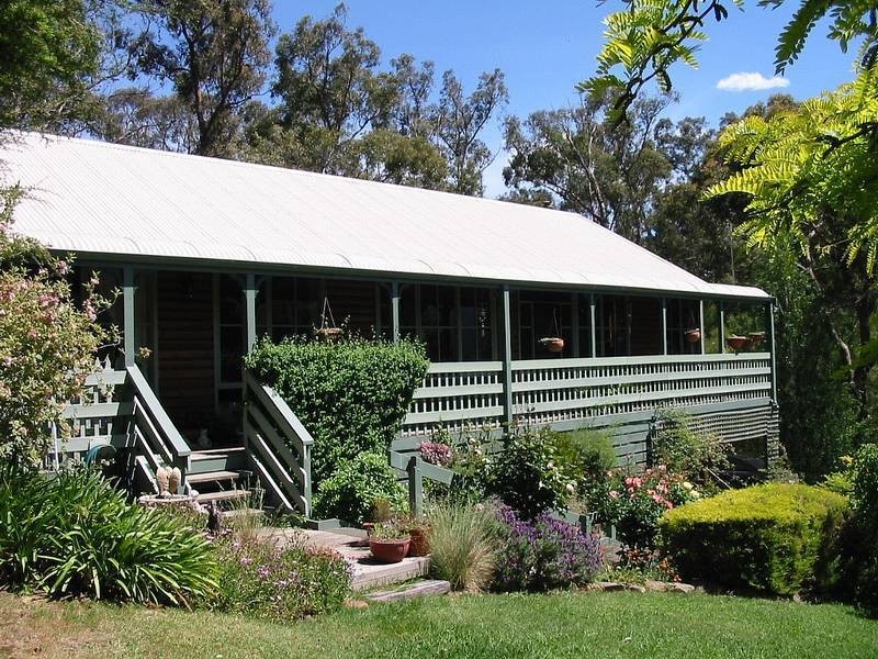 127 Barak Drive, Launching Place VIC 3139