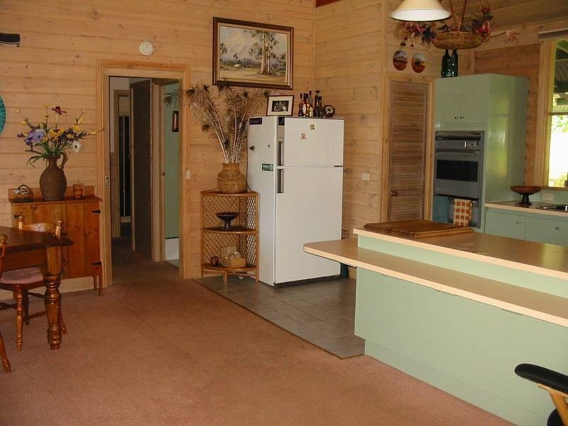 127 Barak Drive, Launching Place VIC 3139